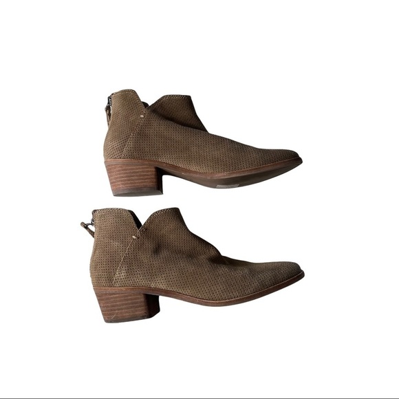 Dolce Vita KARSEN Camel Color Perforated Suede 2” Block Heel 4” Shaft 7.5 Bootie - Picture 3 of 7